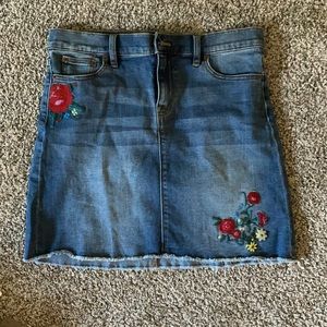 great jean skirt with few flowers